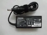 Toshiba 19V 3.42A 65W Original - 5